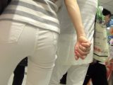 【FHD高画質】出勤前の同伴の誘いか？白レギパン