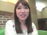 美乳の27歳美容部員が彼氏のエッチでは物足りずに初ハメ撮りを体験