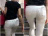 《ピ・カ・イ・チ》 No.1360【縁起が良い！真っ赤なパンツと純白のパンツ着衣尻】