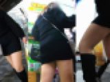 No.580ミニスカ美ナマ脚のスキモノお嬢さんに急接近撮影で見えたスケベ心