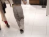 お尻の割れ目丸わかりのSSS級美女