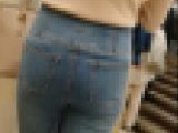 【食べ頃ヒップ】20代OL私服デニム尻3