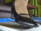 アイドル級美人の黒パンプスで兜クラッシュVOL2