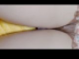 少女の生足 美脚 ギリ盗撮 パンチラ 張りのある透明な肌とエッチな下着