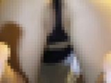 黒Tバック四つん這い食い込み