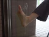 手・足の汗フェチ　女性の掌や足の裏の汗f474