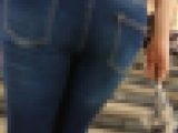 【食べ頃ヒップ】20代細身OLスキニーデニム尻