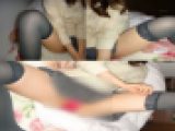 音大卒 27歳 美人ピアノ講師 逆さ撮りパンチラ Ｍ字開脚