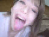 次から次へとまるで蛇口のように唾液を吐きだし私の顔面と鼻穴に舌を捻じ込む変態女子（完全オリジナル）