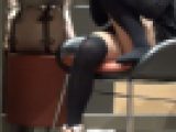 卒業したての10代生足パンチラ