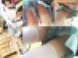 白ニーソ美少女♥︎がばがばキュロット間から白ぱんつモロ見え盗撮