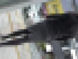 形の良い尻でムチムチ歩行のタイツOL