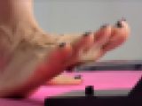 素足でキーボードペダル踏み#7