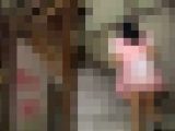 巨乳ちゃんがメイド服で廃墟！？