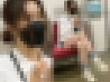 お尻が見えてしまいそうな短いホットパンツで脚を組む色白美人（中編）