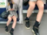 エッチなふわふわフトモモを見せてくれたオシャレなお姉さん