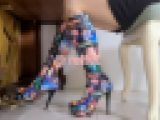 ブーツでピアノペダル踏みと言葉攻め