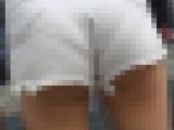 パンティ透け透けお尻お姉さん