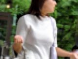 とにかく乳揺れが魅力的なお姉様！