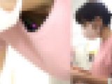 #309　お買い物に夢中の可愛い女子に密着。前屈みの胸元から浮ブラ胸ちらゲット