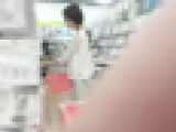 【禁断の逆さ撮り二人セット】女子大生粘着ローアングル、ソロ撮影編/スレンダー美女と旧タイプの覗き魔編