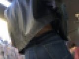 082 ヘソだしスキニーの美女お姉さん