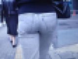 爆尻清楚美女かデニム パンパンにさせて歩く姿がいやらしい