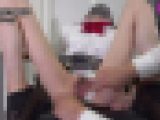 オナニー大好きなJ.Kちゃんを寝させてエッチなイタズラ（3）小陰唇を開いて膣内弄り編