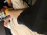 ２２歳OLあみちゃんのネットカフェでスニーカーで足コキしたり顔踏んだり