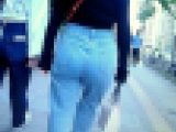 超美爆尻の激カワ美人女子大生がデニムをパンパンに膨らませて歩く姿がイヤらしい