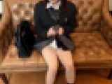 流出【個人撮影】地味で大人しそうな黒髪女子とのパパ活密会_あどけなさが残る娘に種付け