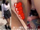 激ミニ爆乳J○のスカートの中を観察したら出ちゃってた