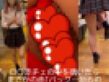 ロ○赤チェKの中を覗いたらまさかの赤Tバック…からのマ○コ出ちゃってる…
