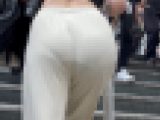 「圧巻のリブパンツ！激しくプルップル揺れ動く尻肉(2名)」