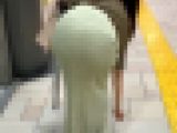 【OLシリーズ】お尻のパンティーラインがガッツり見えてエロいOLの後ろ姿【74】