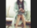 セレブ感漂う美人妻□待合室で脚が開いちゃいました□