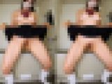 エロすぎ注意!!腰を振りながらおし●こまき散らし❤️(制服ver/35秒)【サンプル必見】