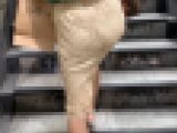 【OLシリーズ】ベージュレーススカートがひと際目立つOLの階段登りシーン【86】