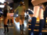 【ニーハイミニスカ！最強過ぎるコーデのお姉さんを逆さ撮り！】