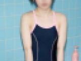 140ｃｍ代の黒髪で大人しそうな小さい女がデカチン奉仕でフェラ抜き…極小ビキニで全身オイル漬けになりながら２連続ザーメン中出し【