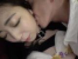 【素人】パイパンお姉さんが玩具プレイを楽しんで乱交中出しセックス-1
