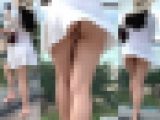 音あり高画質 風チラ！強風で舞い上がるスカート！綺麗なお尻が！