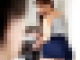 むちむちデカ尻の人妻と2人きりシチュに我慢できず…Tバック巨尻を揉みしだき杭打ちピスで揺れるエロケツにザーメン発射