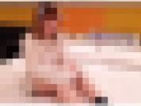 18歳 アイドルクラスの可愛いパイパン女子は押しに弱く生挿入され人生初の中出し！！