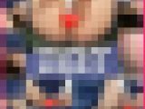 【4K盗撮】警戒心0★心も股も開きすぎで純白透けTバックがハミ出しまくり&モロ見え状態！