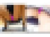 【化粧品店のお姉さん51】お下劣な開脚お姉さんの水色レースおｐ