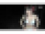 巨乳がこぼれおちるマイクロビキニ！？