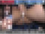 【電車窃触】［白肌マシュマロ爆乳］Gカップデカ乳輪 濡れ過ぎパンツは手淫OK娘の証拠 すぐに潮吹き出す淫乱膣に強引手淫