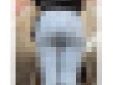 《パーフェクトな造形美！スキニーデニムが似合い過ぎな美人OL》