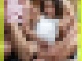 ドMな彼女を男たちが囲みおもちゃ責め＆セックス